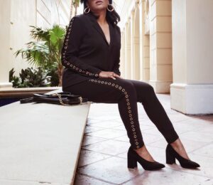 Comfort is the New Power Suit: Mastering Elevated Casual with Luxury Black Athleisure